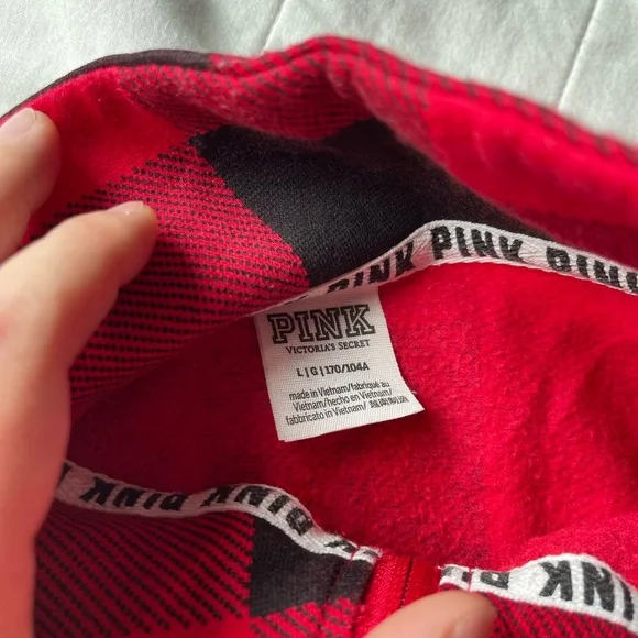 Buffalo plaid pull over - Picture 2 of 2